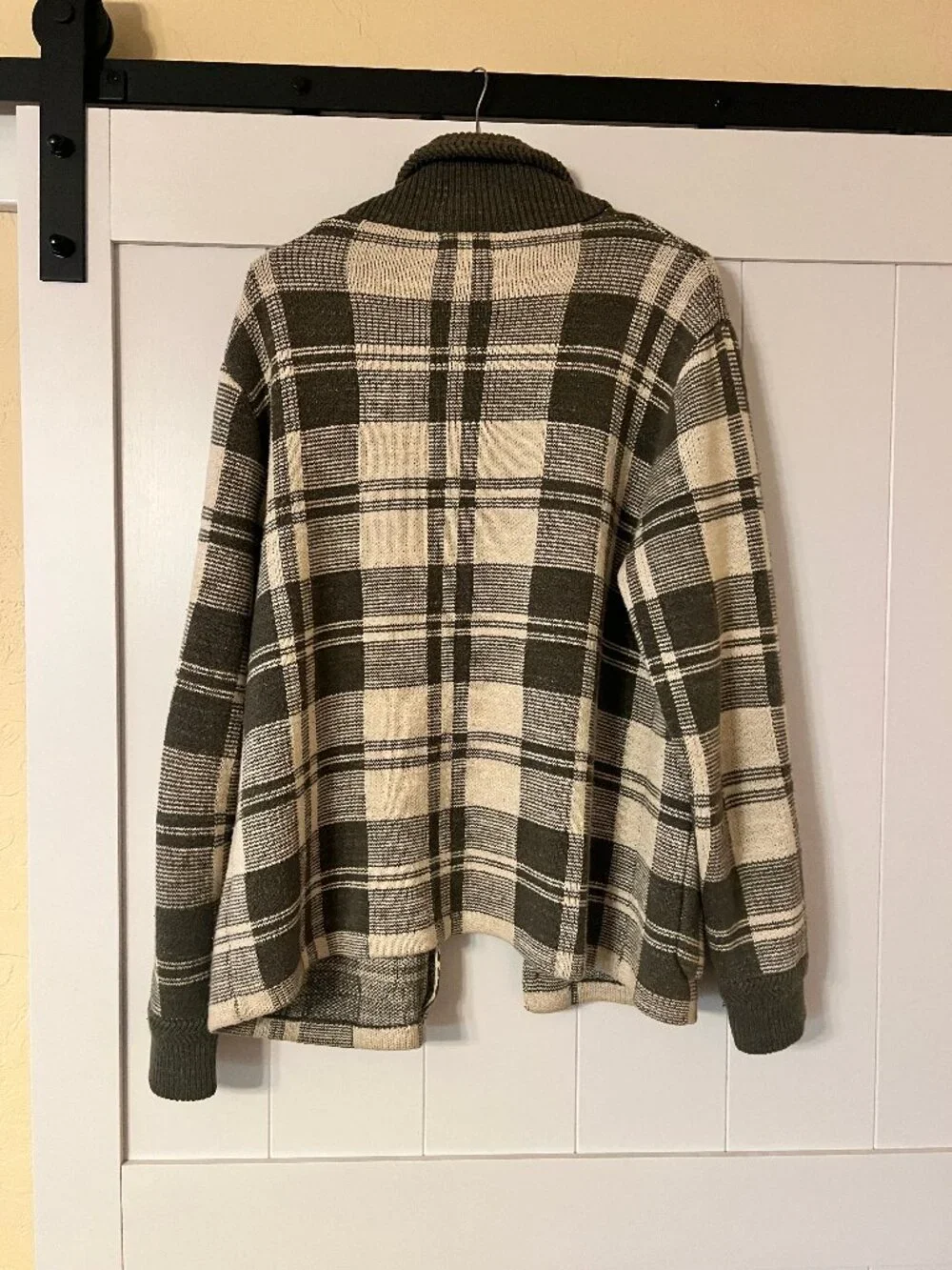 J Crew Men’s Cotton Knit Chore Jacket Sweater Medium